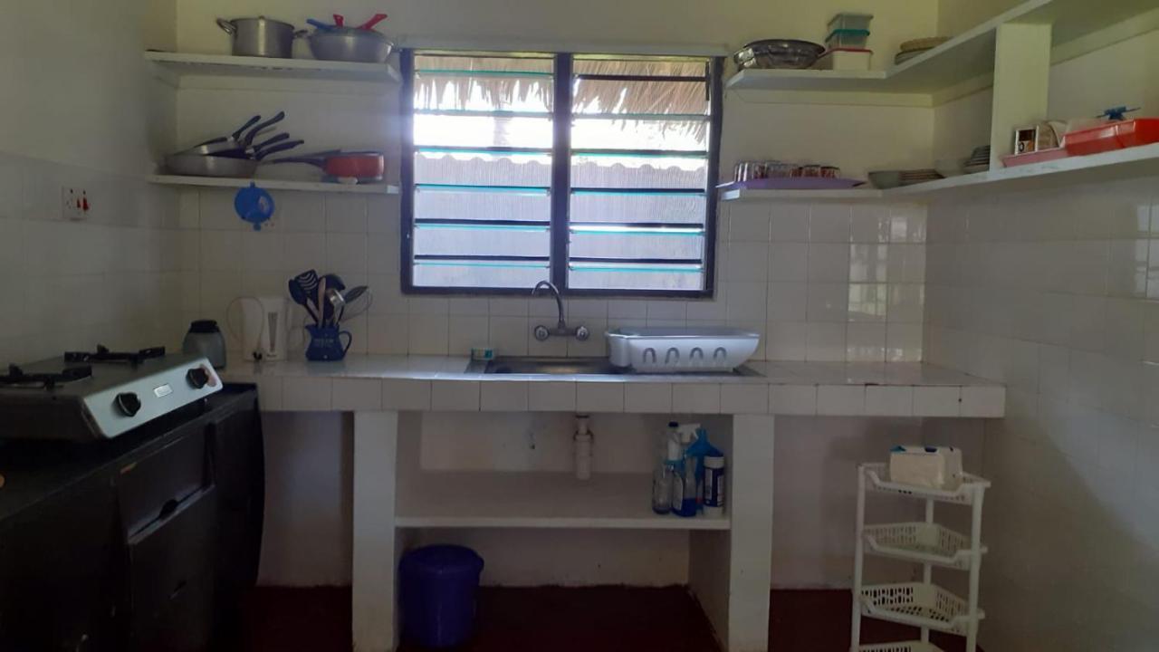 Les Datchi Cottages Diani Beach Exterior foto